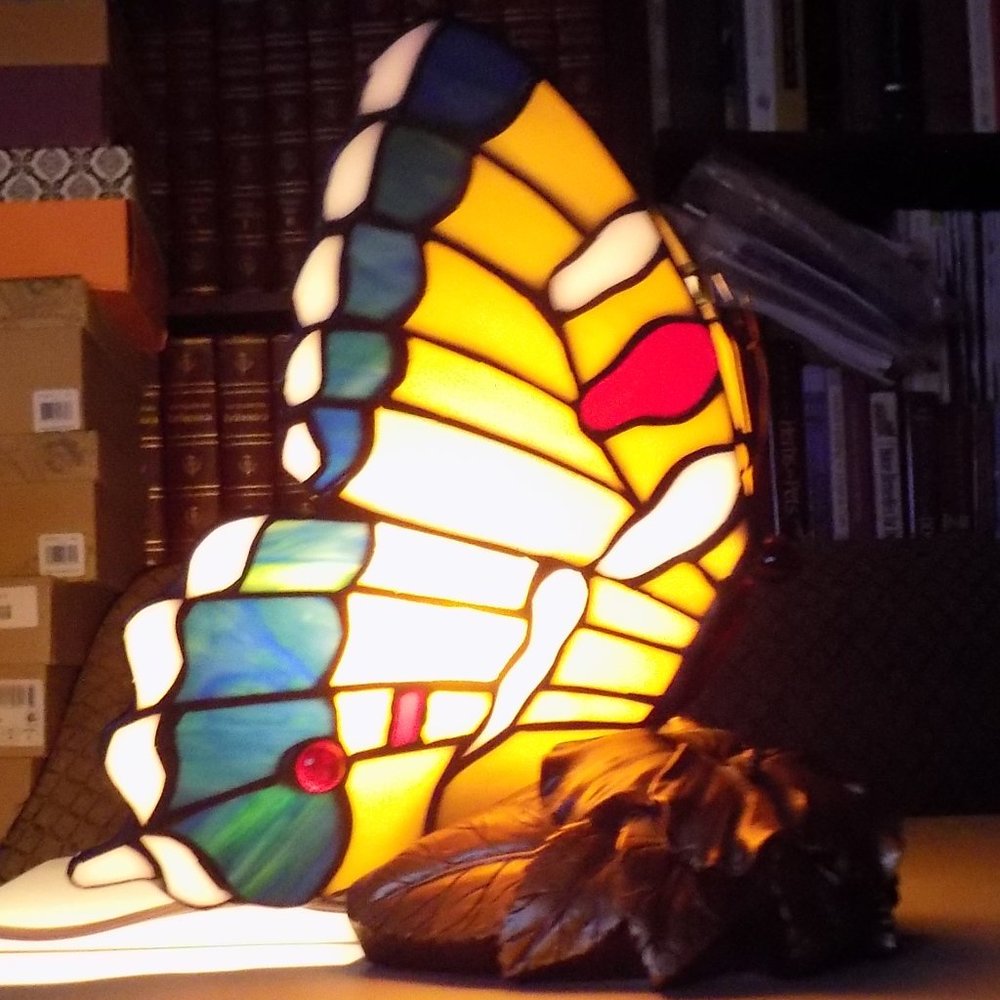 Quoizel Tiffany style Butterfly lamp